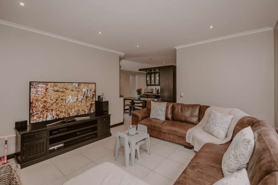 3 Bedroom Property for Sale in Burgundy Estate Western Cape